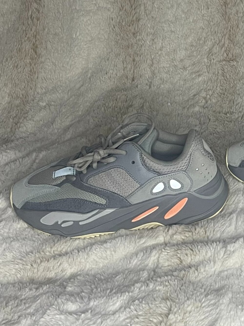 Adidas Yeezy Boost 700 'Inertia' - Size 7 Men / 8.5 Women (Excellent Condition)